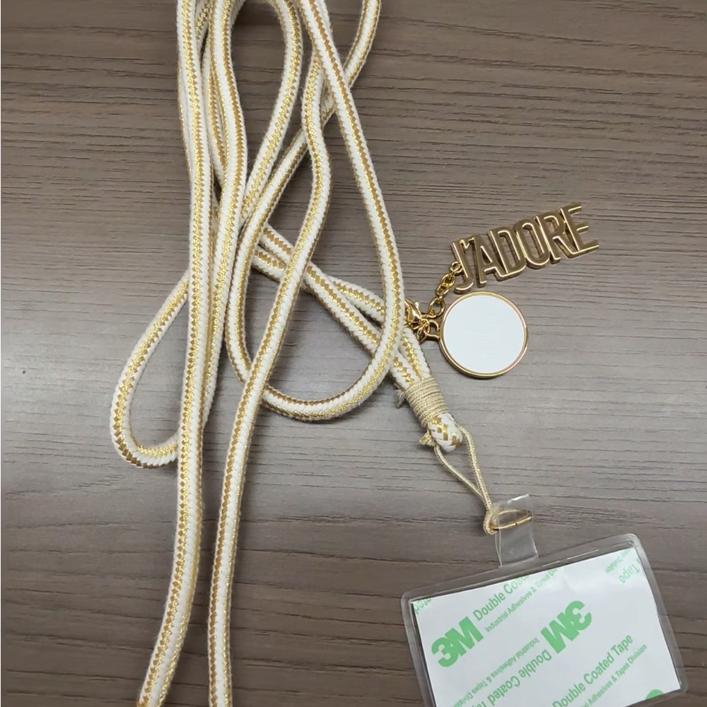 Dior J'Adore Gold and Cream phone line - Picture 2 of 3